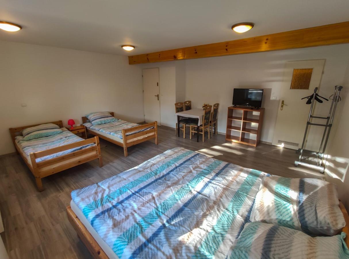 Hotel Koniczynka Ściegny Esterno foto