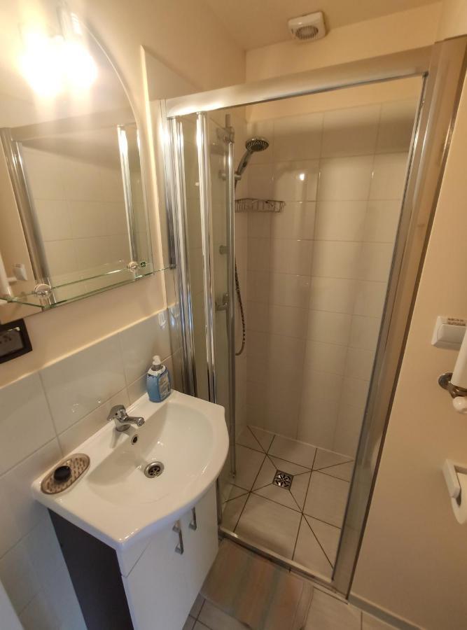 Hotel Koniczynka Ściegny Esterno foto